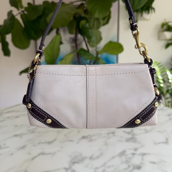 COACH Y2K Vintage Carly Leather Wristlet Mini Bag 40492 Parchment Ivory Brown - Picture 2 of 15